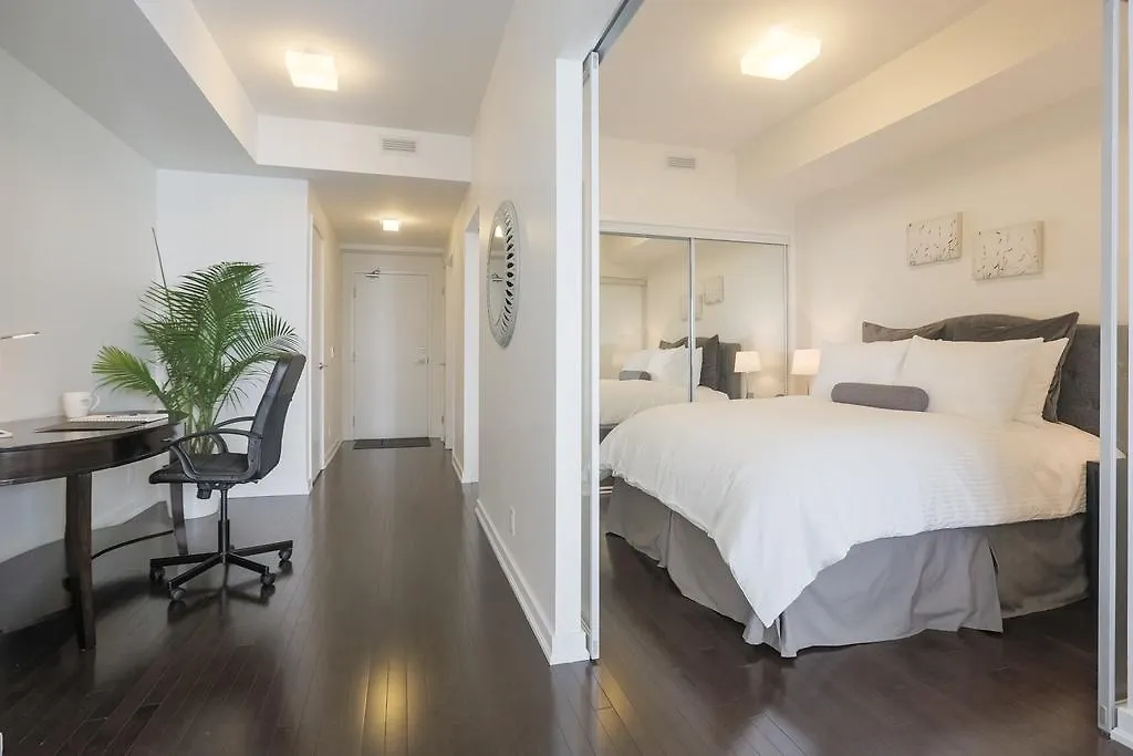 Apartment Noel Suites - York And Simcoe St. Toronto