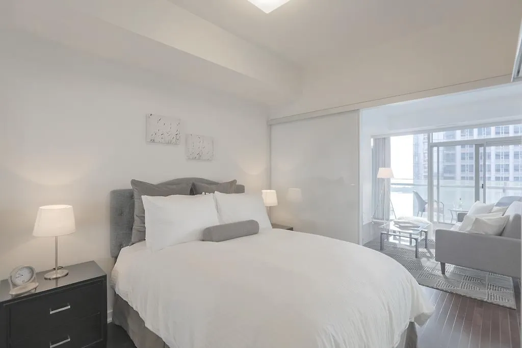 Apartment Noel Suites - York And Simcoe St. Toronto